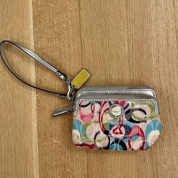 ❤️HP❤️Colorful coach wristlet  - Picture 2 of 5